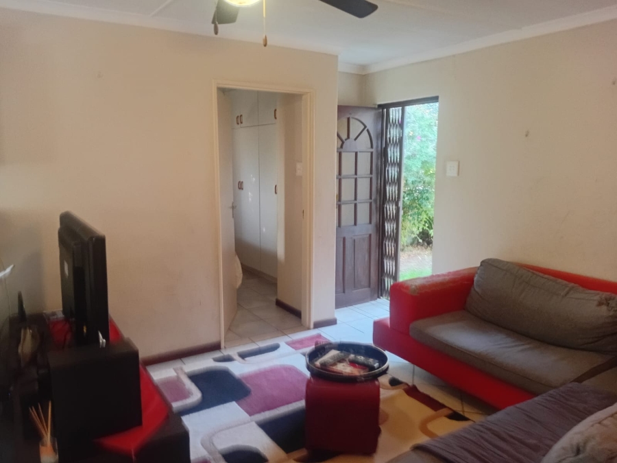 To Let 2 Bedroom Property for Rent in Beacon Bay North Eastern Cape